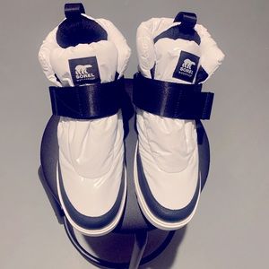 SOREL - Women’s JOAN of ARTIC Next Lite Strap Puffy 200g Boot